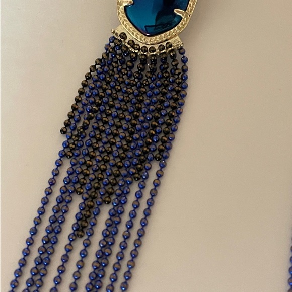 Kendra Scott Amy Earrings - Picture 5 of 5